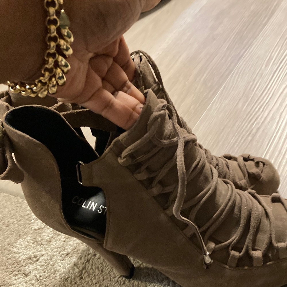 NWOB suede lace up booties in taupe